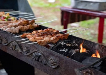 Kabab üçün ən zərərli ət açıqlandı – mütəxəssis xəbərdarlıq edir