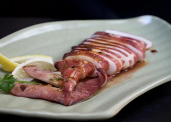 Kalmarı yumşaq və ləzzətli bişirməyin sirri