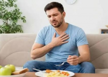 Yemək yeyərkən udmaqda çətinlik çəkirsiniz?