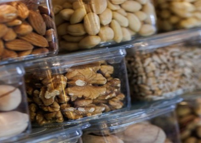 Kardioloq ürək sağlamlığını qoruyan əsas qidaları açıqladı