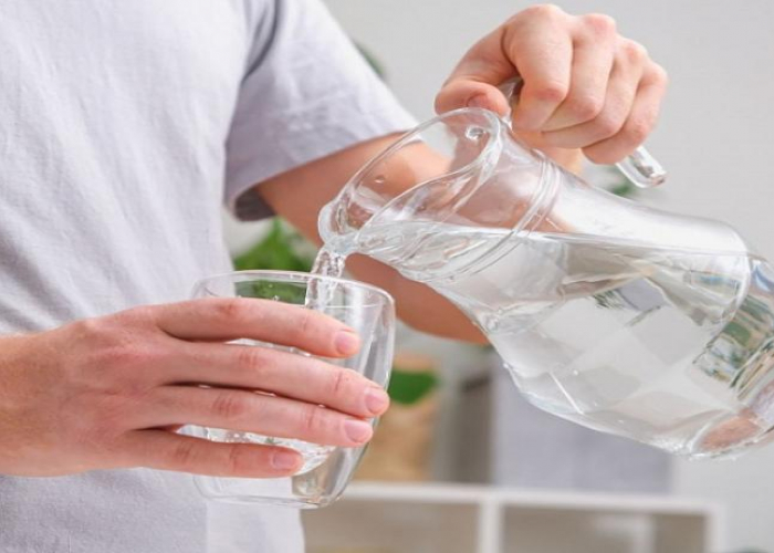 Dietoloq açıqladı: həqiqətən faydalı olan su hansıdır?