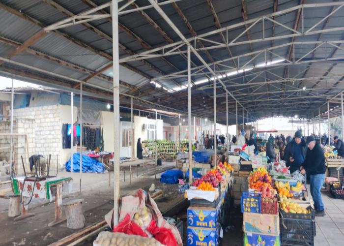 Kürdəmirdə ərzaq bazarında yoxlama keçirilib